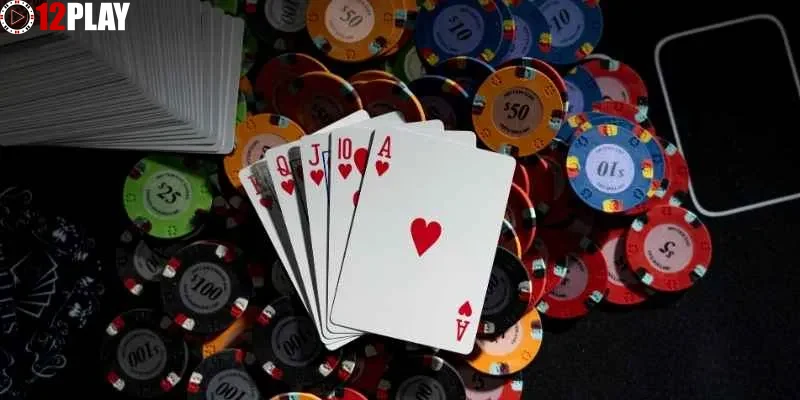 Xu-huong-song-bai-truc-tuyen-va-so-sanh-voi-truyen-thong Xu hướng sòng bài trực tuyến và so sánh với truyền thống